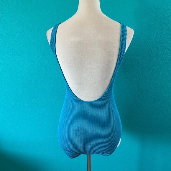 NWT Aerie Crinkle Ring Full Coverage One Piece Swimsuit Coquillo Swim Size M - Picture 6 of 8